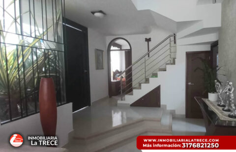 Se vende casa confortable con muy buenos acabados, en Buga-valle, Barrio El Albergue.